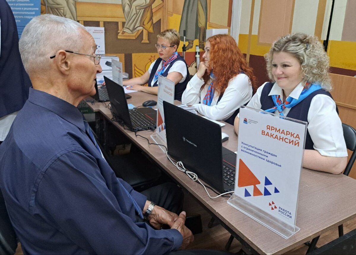 157 человек нашли работу на ярмарке трудоустройства на Камчатке